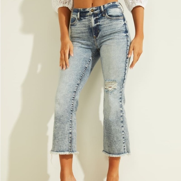 New GUESS Ayla Kick Flare Jeans SZ 26 - Picture 7 of 9